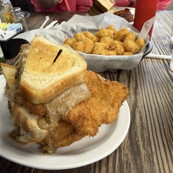 Early Bird Diner - Schnitzel sandwich - Diners Near Me - Charleston, South Carolina Early Bird Diner - Schnitzel sandwich - Diners Near Me - Charleston, South Carolina