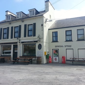 O'Sullivan's - Beautiful setting right at the waterfront - Irish Near Me