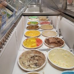 So much Ice cream! So much Ice cream!