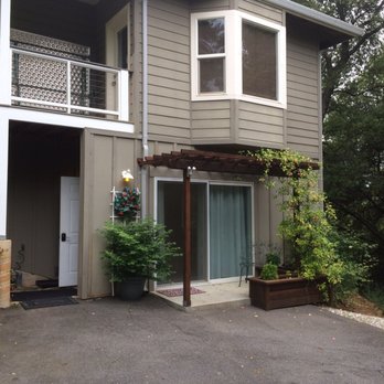 Murphys Vacation Rentals - Guest Houses Near Me - Murphys, California