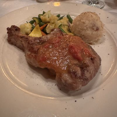 Pirogue Grille by null