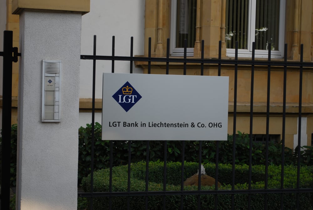 Lgt Bank In Liechtenstein Co Bank Sparkasse Schaumainkai