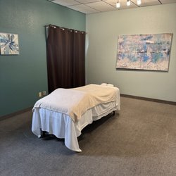Healing House In Scottsdale - Huge massage rooms!