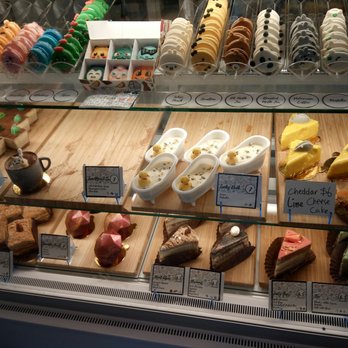 Daan Go Cake Lab - dessert heaven - Macarons Near Me - Toronto, Ontario Daan Go Cake Lab - dessert heaven - Macarons Near Me - Toronto, Ontario
