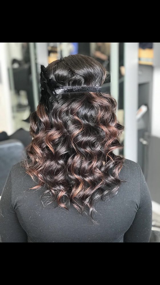 Riva Salon