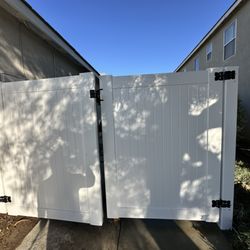 Sweet Home Service - Vinyl fence