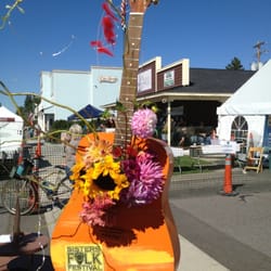 Sisters Folk Festival - Tent by Melvin's Fir Street Market