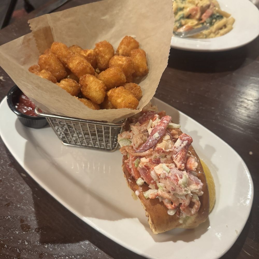 Precinct 10 - Lobster roll & tots - New American Near Me - Weymouth, Massachusetts Precinct 10 - Lobster roll & tots - New American Near Me - Weymouth, Massachusetts