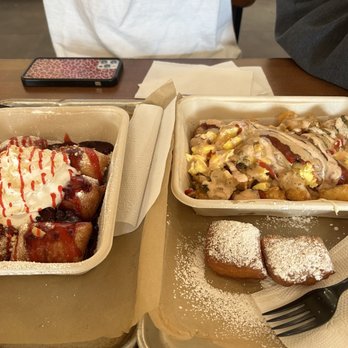 Beignet Spot - Berry berry & breakfast hash - Coffee & Tea Near Me - Riverside, California Beignet Spot - Berry berry & breakfast hash - Coffee & Tea Near Me - Riverside, California