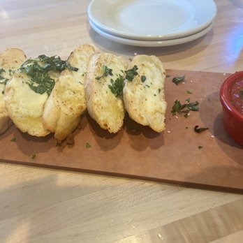 Old Chicago Pizza + Taproom - Cheesy bread - Pizza Near Me - Chandler, Arizona