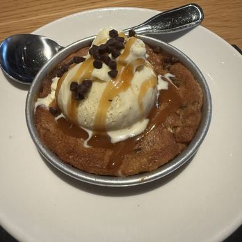 BJ's Restaurant & Brewhouse - New American Near Me - Pearland, Texas