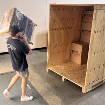 Mighty Moving - Movers Near Me - Bartlett, Illinois Mighty Moving - Movers Near Me - Bartlett, Illinois