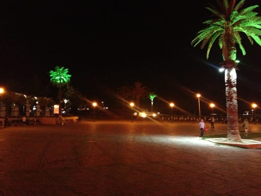 Konak Meydanı by null