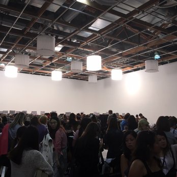 The Gilt Sample Sale - The main floor, as you can see it gets full - Accessories Near Me - Los Angeles, California The Gilt Sample Sale - The main floor, as you can see it gets full - Accessories Near Me - Los Angeles, California
