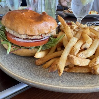 Pacific's Edge Restaurant - Crab roll - Seafood Near Me - Carmel, California