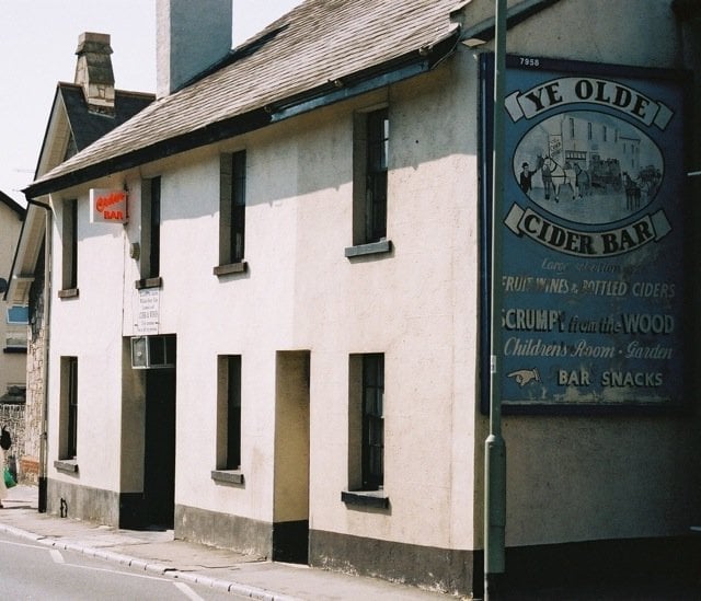 YE OLDE CIDER BAR 99 East Street, Newton Abbot, Devon, United Kingdom