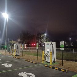 EV Fast Charging Station
