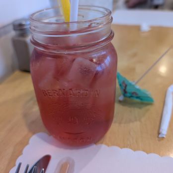 Annie’s Harbour Restaurant - Sangria - Seafood Near Me - Twillingate, Newfoundland and Labrador