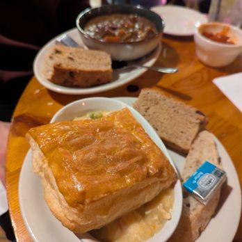McGrath's Irish Pub - chicken pot pie & guinness stew - Irish Pub Near Me - Killington, Vermont