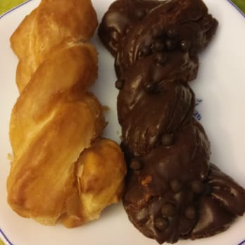 Trenzarte - Trenzas mini: de mascarpone y "Sacher" de melocotón - Desserts Near Me - Zaragoza, Z Trenzarte - Trenzas mini: de mascarpone y "Sacher" de melocotón - Desserts Near Me - Zaragoza, Z