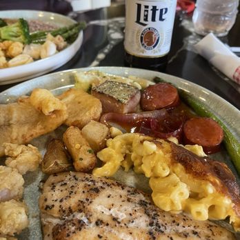 Hooks Calabash Seafood - Seafood Near Me - Myrtle Beach, South Carolina