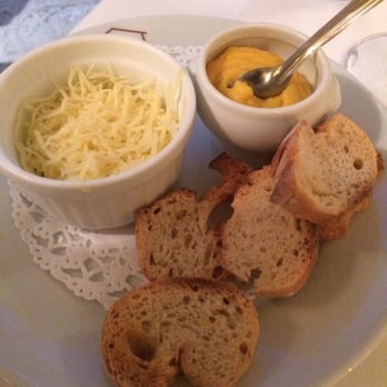 La Maison de Marie - Bread, cheese, and butter to go with the fish soup - French Near Me - Nice, 06