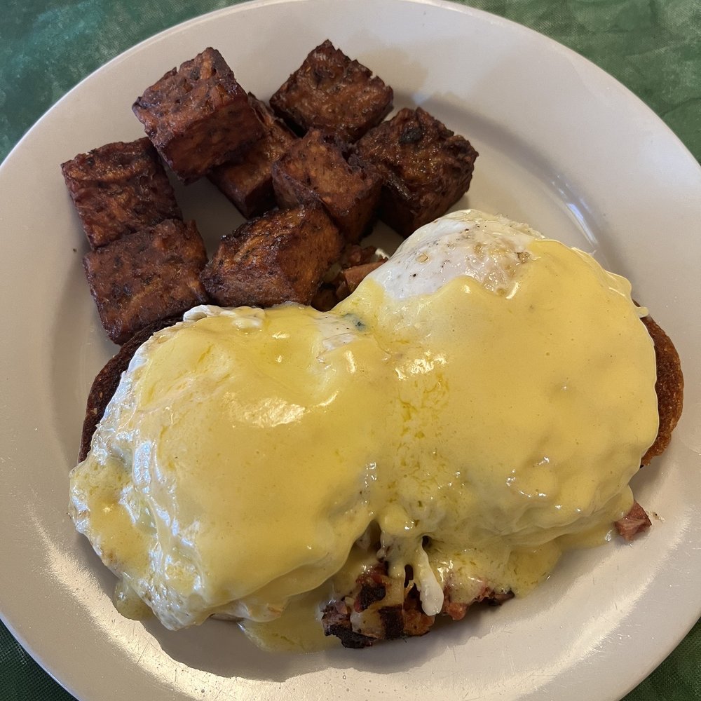 Scratch Kitchen & Catering - Irish Benedict - Breakfast & Brunch Near Me - Newport, Rhode Island Scratch Kitchen & Catering - Irish Benedict - Breakfast & Brunch Near Me - Newport, Rhode Island