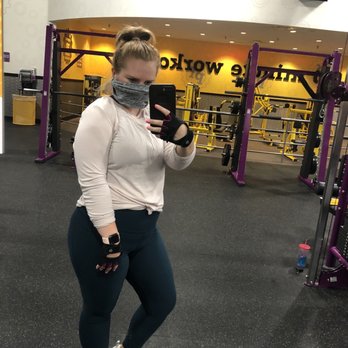 Planet Fitness - Smith machines perfect for leg day! - Gyms Near Me - Chattanooga, Tennessee Planet Fitness - Smith machines perfect for leg day! - Gyms Near Me - Chattanooga, Tennessee