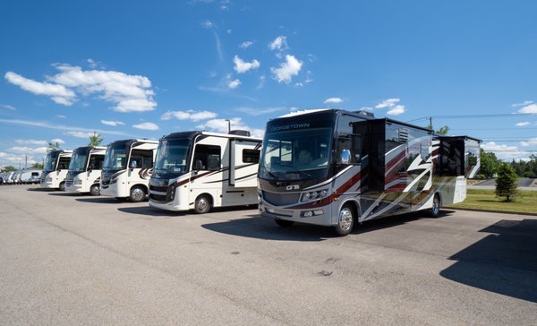 BLUE COMPASS RV - BUFFALO - Updated December 2025 - 14 Photos & 48 ...