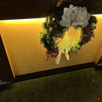 Olive Garden Italian Restaurant - A beautiful wreath and warm lit hostess stand. - Italian Near Me - Blasdell, New York Olive Garden Italian Restaurant - A beautiful wreath and warm lit hostess stand. - Italian Near Me - Blasdell, New York