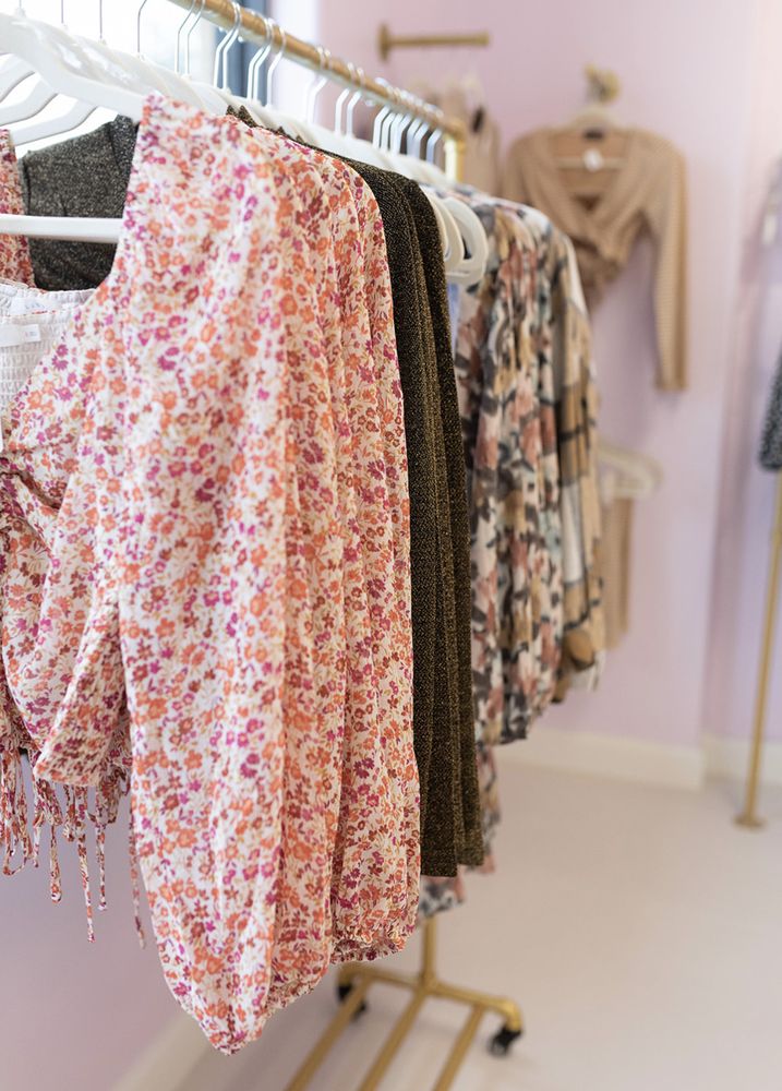 Moody Trends Boutique Logo