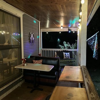 Linden Public House II - Front patio - Bars Near Me - Linden, Texas Linden Public House II - Front patio - Bars Near Me - Linden, Texas