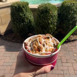 So Fun Yogurt - Cake batter yogurt, peanut butter drizzle, marshmallow drizzle, gram cracker, strawberry, cookie dough, and Reece's!
