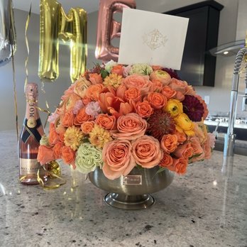 JLF Las Vegas - Bouquet I purchased for a buyer who just bought a home in the Fall. - Florists Near Me - Las Vegas, Nevada JLF Las Vegas - Bouquet I purchased for a buyer who just bought a home in the Fall. - Florists Near Me - Las Vegas, Nevada