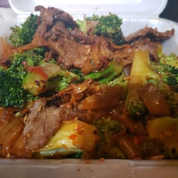 Pho Mai Tai - Got beef with Chinese broccoli.  Half of the dish is regular broccoli (not Chinese) & half is a mixture of clear noodles & rubbery beef. . - Vietnamese Near Me - Houston, Texas