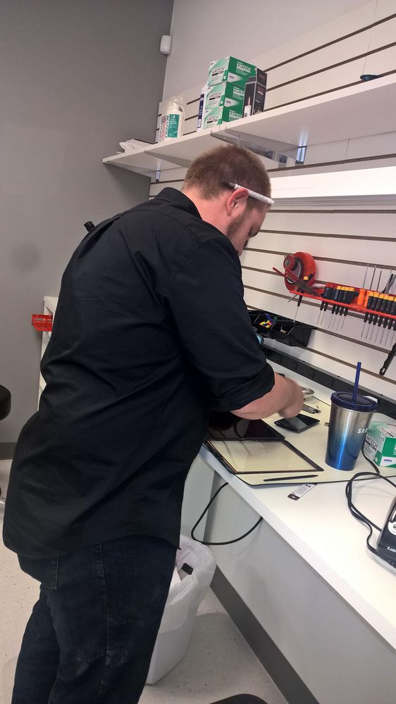 CPR CELL PHONE REPAIR SOUTH EVERETT Updated May 2024 23 Reviews 1205 SE Everett Mall Way