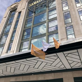 samaritaine - Storefront - Women's Clothing Near Me - Paris
