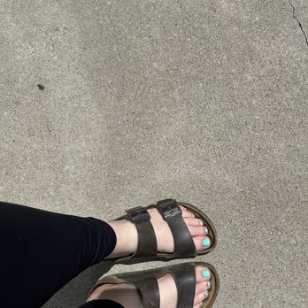 The Nailery - Pedicure: blue green gel - Nail Salons Near Me - Olathe, Kansas