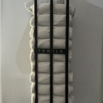 Cold Plunge Florida - Towels - Saunas Near Me - Wellington, Florida