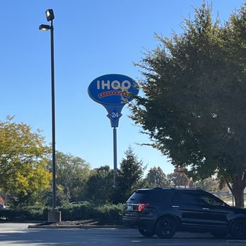 IHOP - Street sign - Breakfast & Brunch Near Me - Louisville, Kentucky IHOP - Street sign - Breakfast & Brunch Near Me - Louisville, Kentucky
