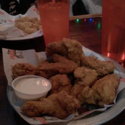 Hooters - Mild 10 piece breaded chicken wings