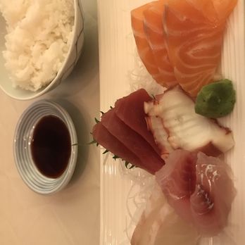 Toshi Ryoriten - Sashimi lunch 21 dollars - Japanese Near Me - Richmond Hill, Ontario