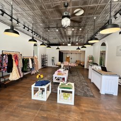 Nikki Blake - Nikki Blake - Women's Boutique