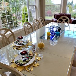 Viewmont Manor B & B - Breakfast for two just when we wanted it