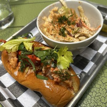 Fishmonger - Lobster roll - Dive Bars Near Me - Nashville, Tennessee