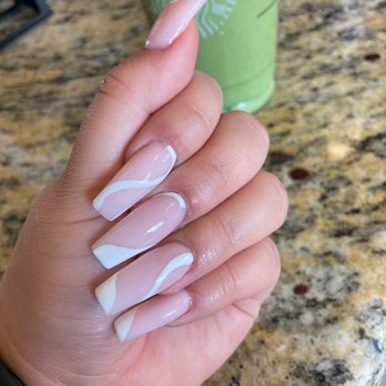 Avalon Nail Spa - Nail Salons Near Me - Napa, California