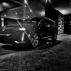 Hoosier Connection Limousine Inc - Cadillac XT6
