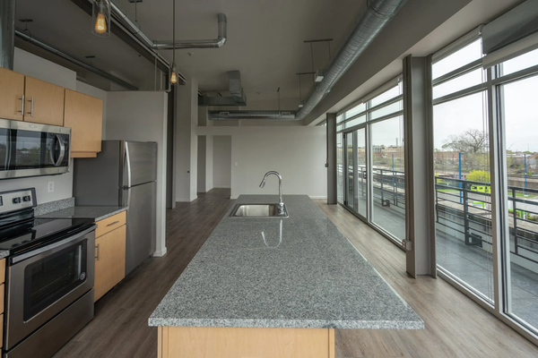 Baltimore Station by null