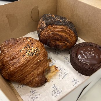 Lost Larson Bakery - Coffee & Tea Near Me - Chicago, Illinois