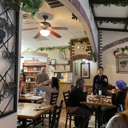 Cafe Sicilia - Dining area